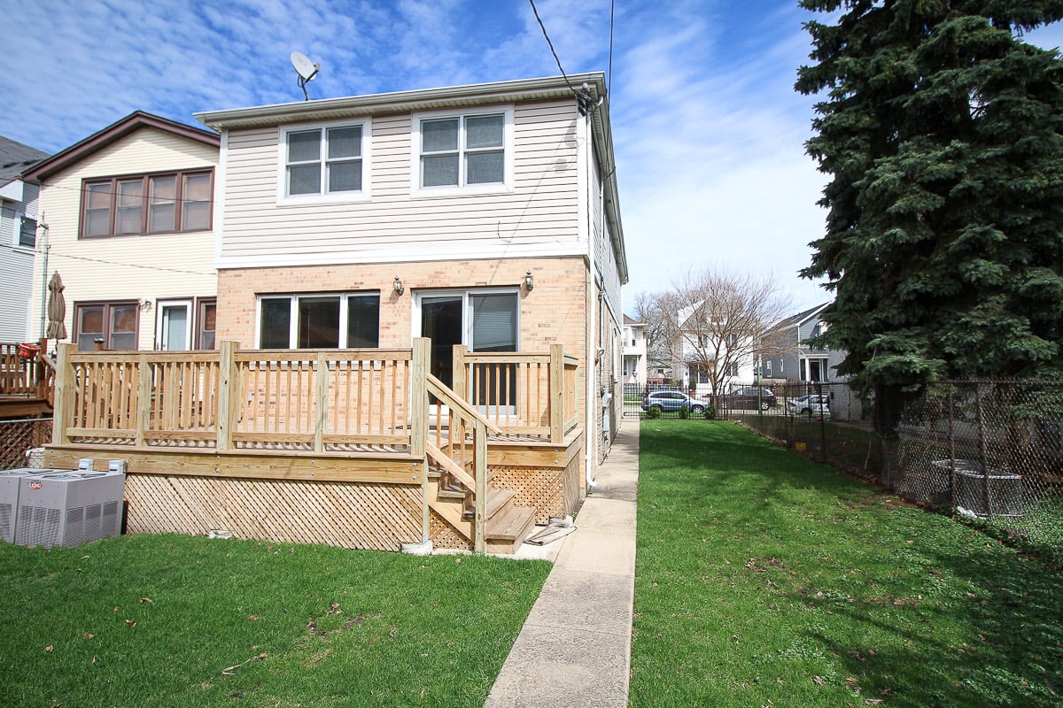 Backyard and side yard in Chicago